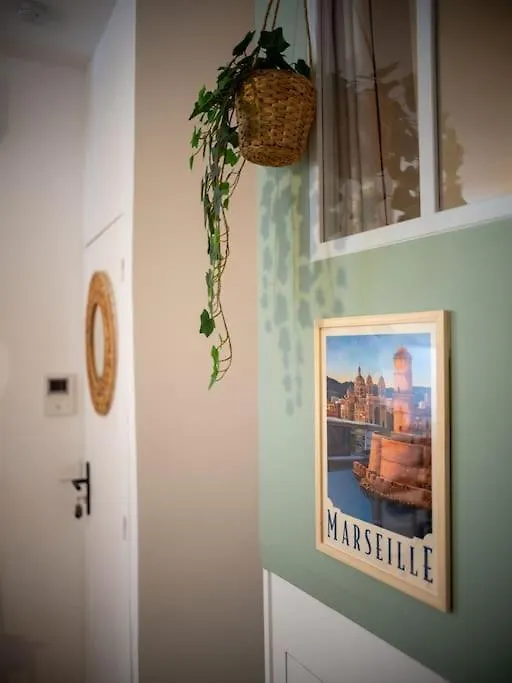 Apartment La Cigale - Superbe Studio Au Coeur Du Panier Marseille France